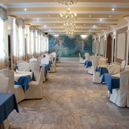 Prezident Hotel Dilove Bagian luar foto