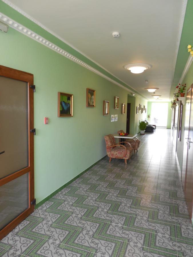 Prezident Hotel Dilove Bagian luar foto