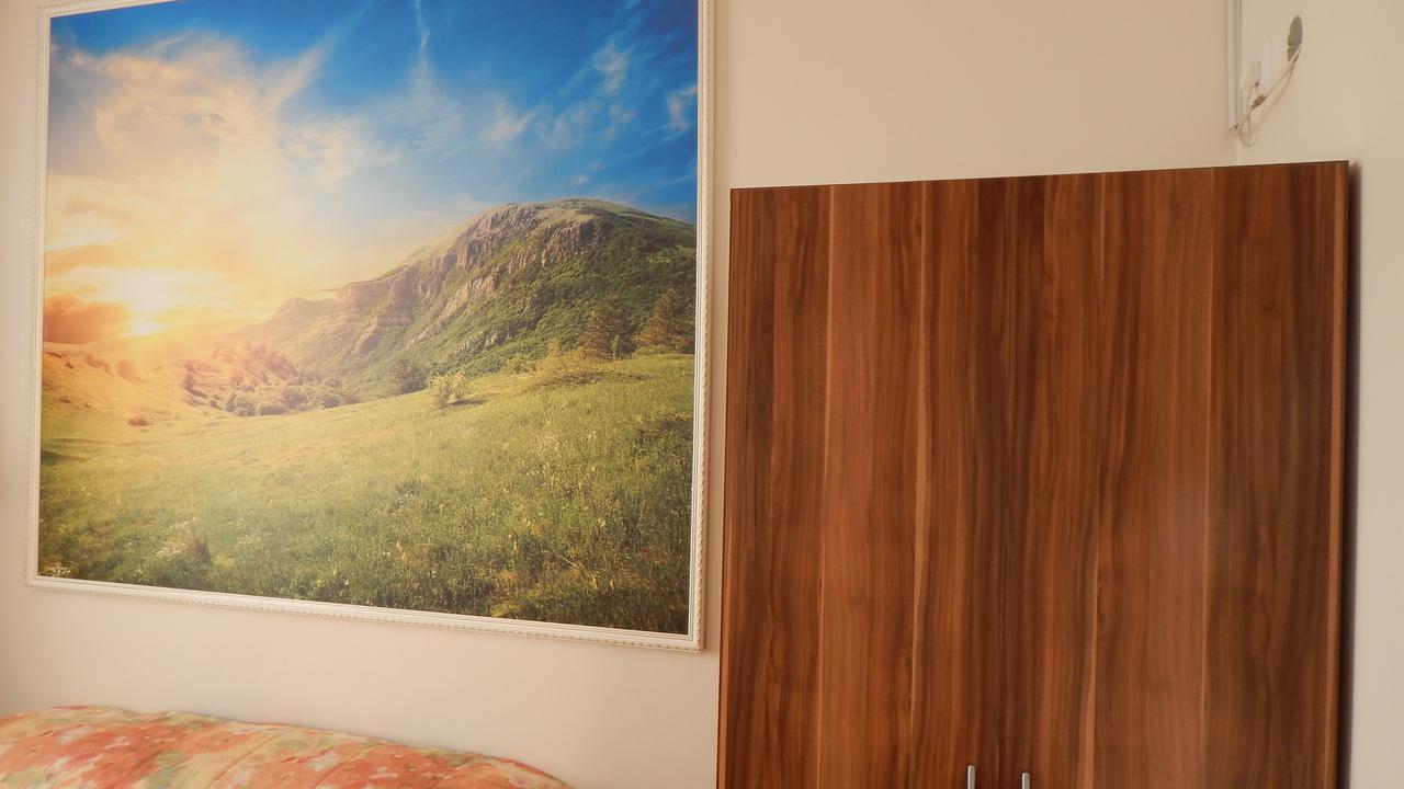 Prezident Hotel Dilove Bagian luar foto